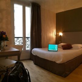 Hotel Paris Legendre**